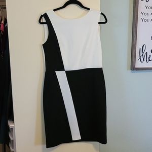 WHBM Black and White Sleeveless Dress